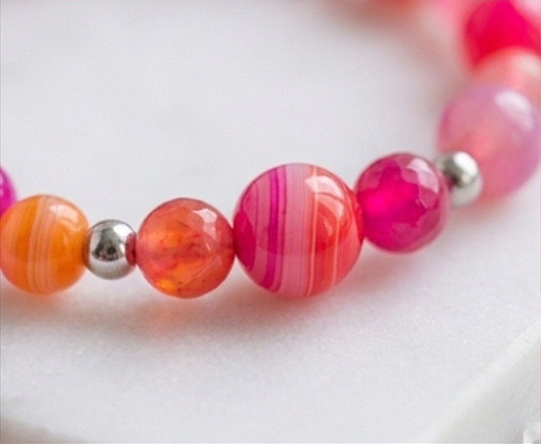 Bracciale artigianale in Agata Fucsia pietre naturali handmade GM_Creations