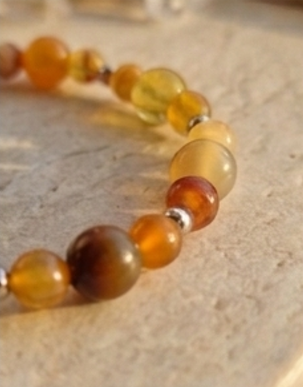 Bracciale artigianale in Agata Ambra pietre naturali handmade GM_Creations