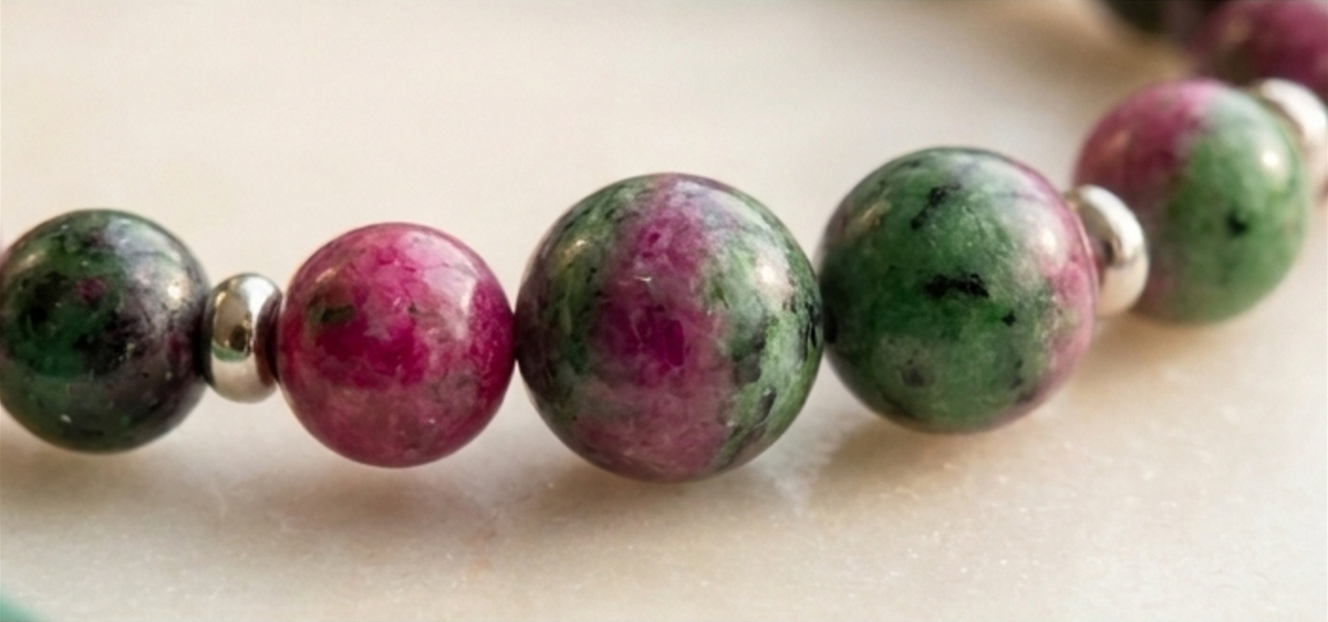 Bracciale artigianale in Giada Persiana pietre naturali handmade GM_Creations