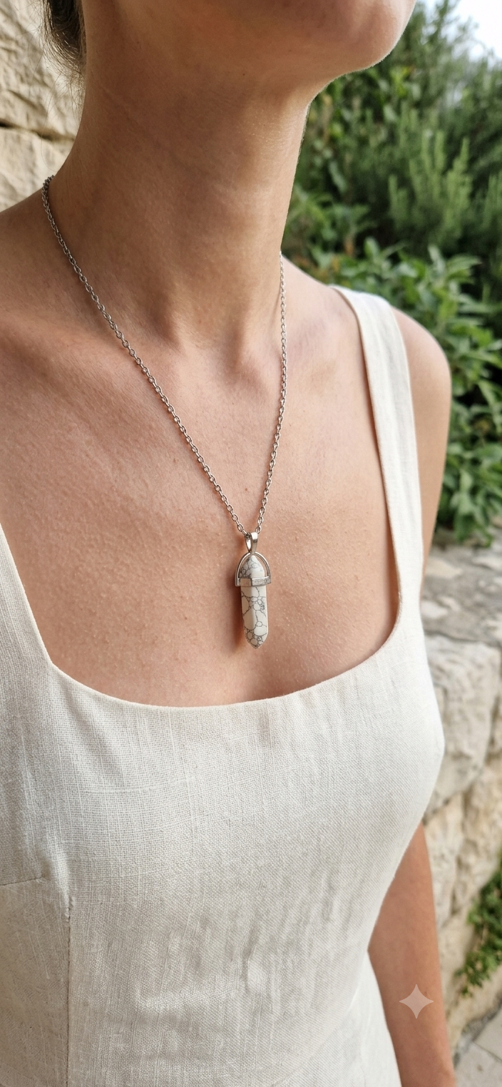 Collana artigianale ciondolo prisma esagonale Magnesite pietra naturale handmade GM_Creations