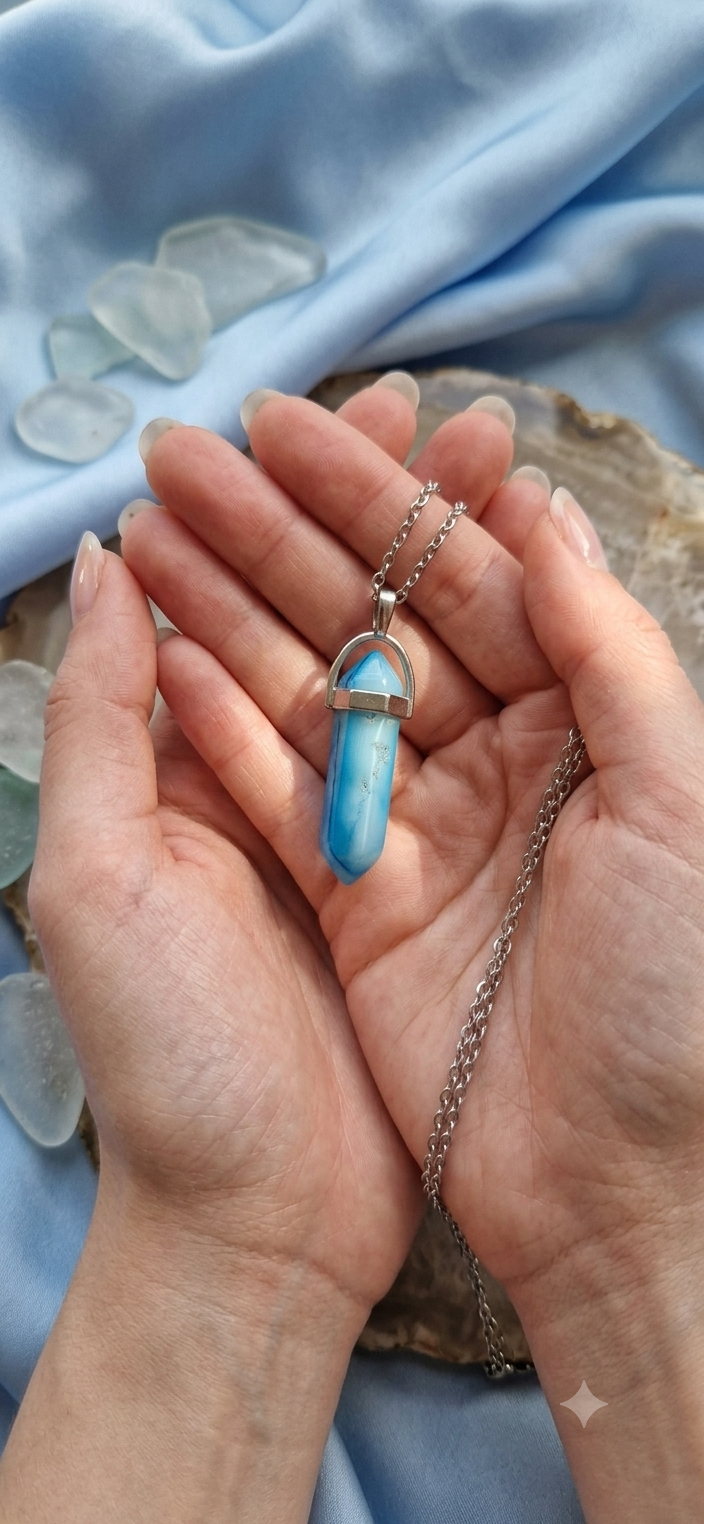 Collana artigianale ciondolo prisma esagonale Agata Blu pietra naturale handmade GM_Creations