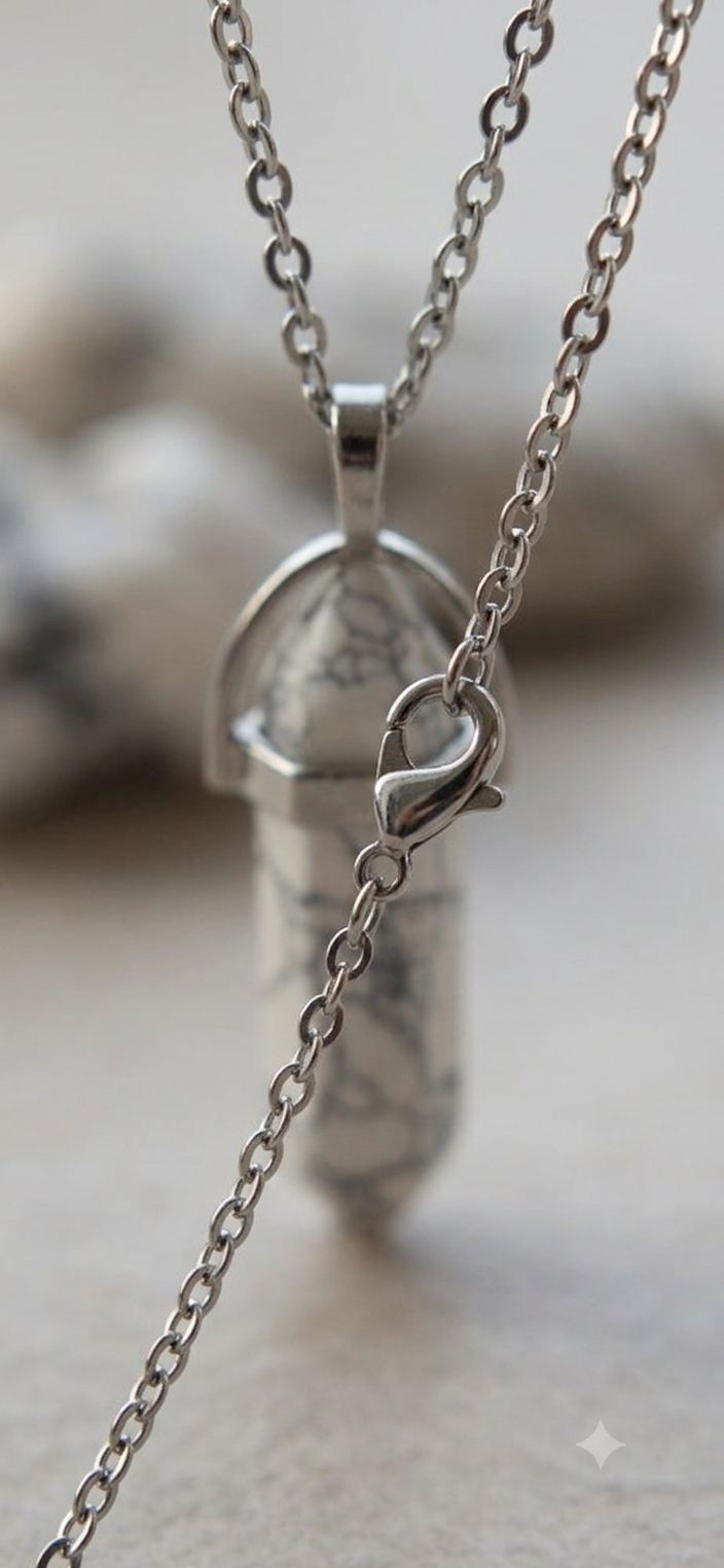 Collana artigianale ciondolo prisma esagonale Magnesite pietra naturale handmade GM_Creations