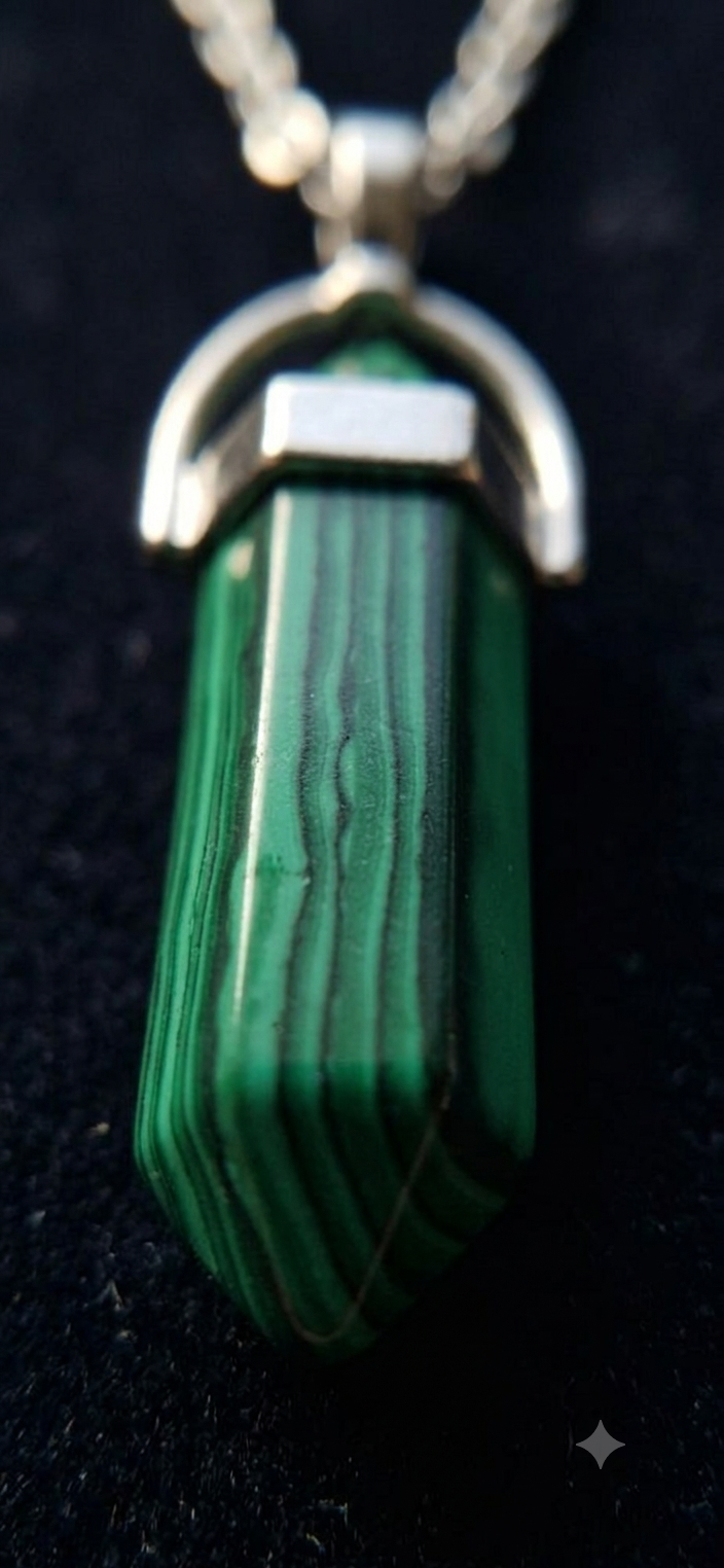 Collana artigianale ciondolo prisma esagonale Malachite pietra naturale handmade GM_Creations