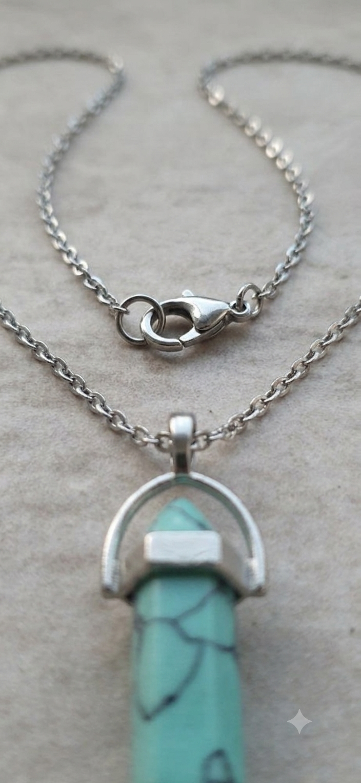 Collana artigianale ciondolo prisma esagonale Turchese pietra naturale handmade GM_Creations